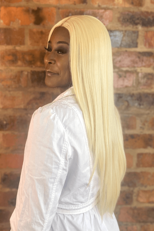 Long blonde synthetic wig hotsell